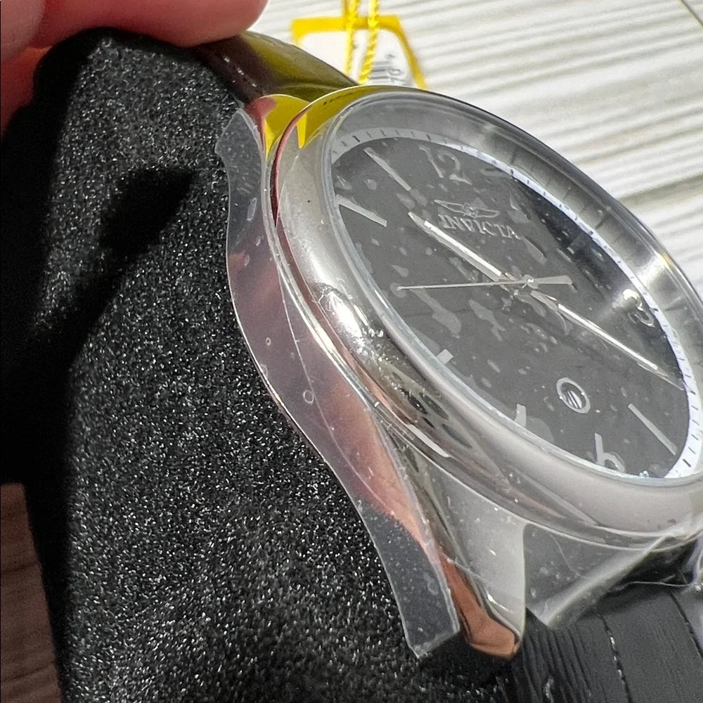 Invicta sleek refined